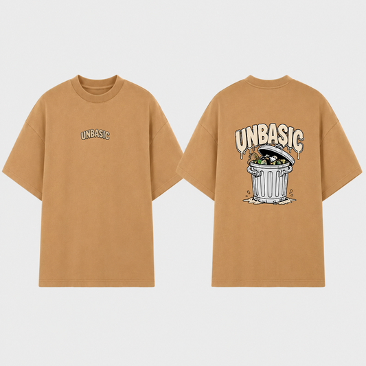 Camiseta Oversized TRASH DAY Camelo